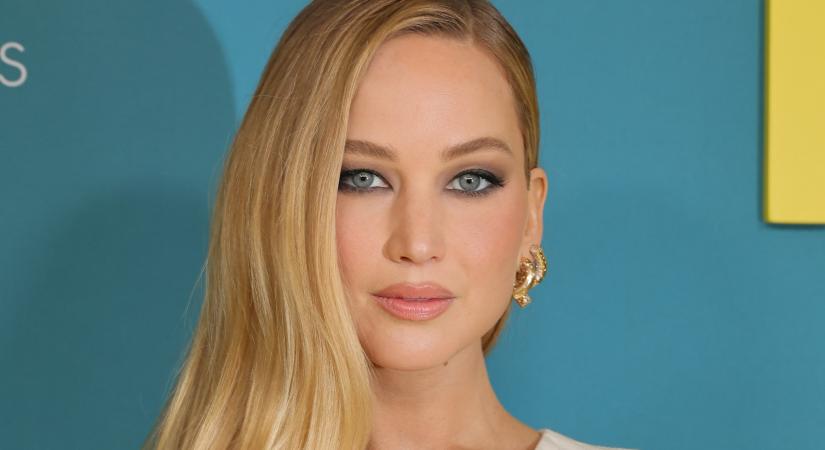 Jennifer Lawrence terhes: második gyermekét várja