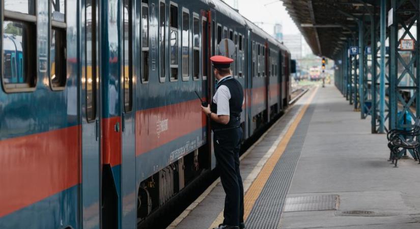 Vitézy Dávid úgy tudja, megint kisiklott egy vonat a Keleti pályaudvaron