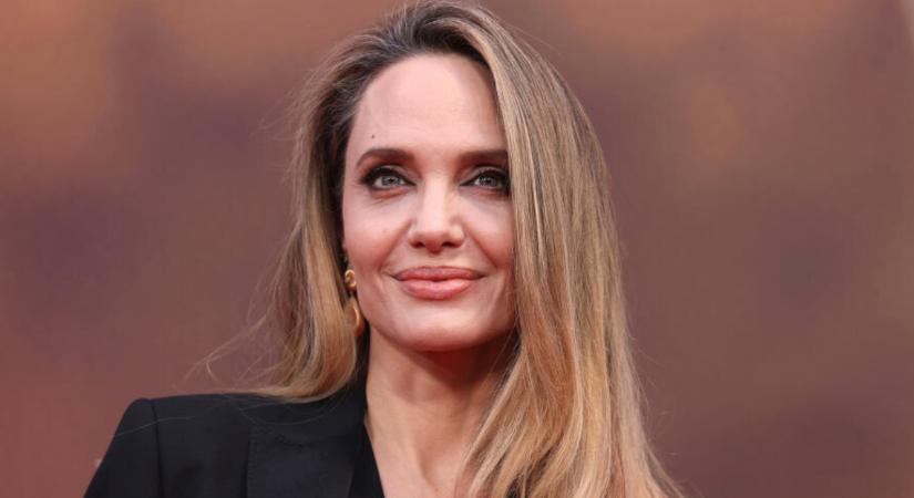 Angelina Jolie-t új párja is elkísérte a vörös szőnyegre: ez a férfi lenne Brad Pitt utódja?