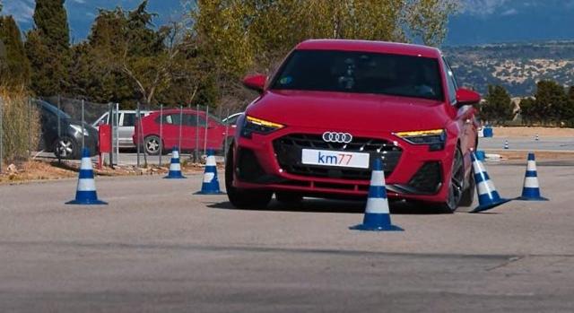 Mit tud a bóják között a friss Audi A3?