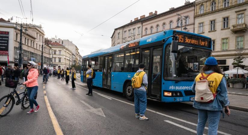 Így változik a közlekedés az ünnep miatt