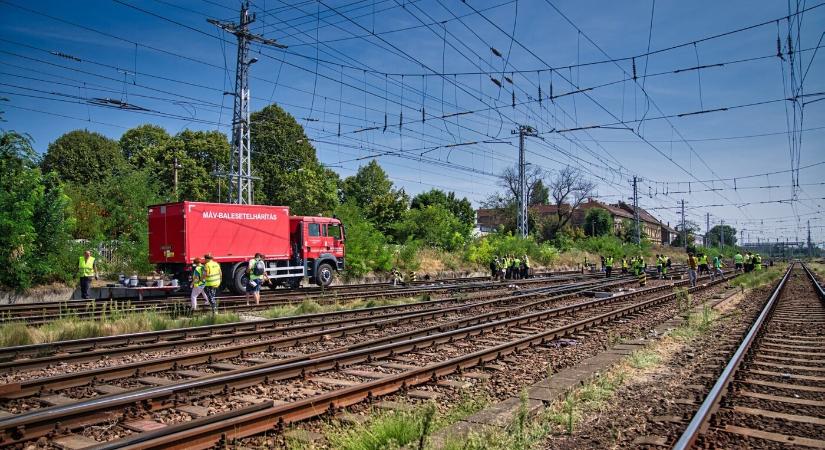 MÁV: Kisiklott egy vonat hétfő hajnalban a Keleti pályaudvaron