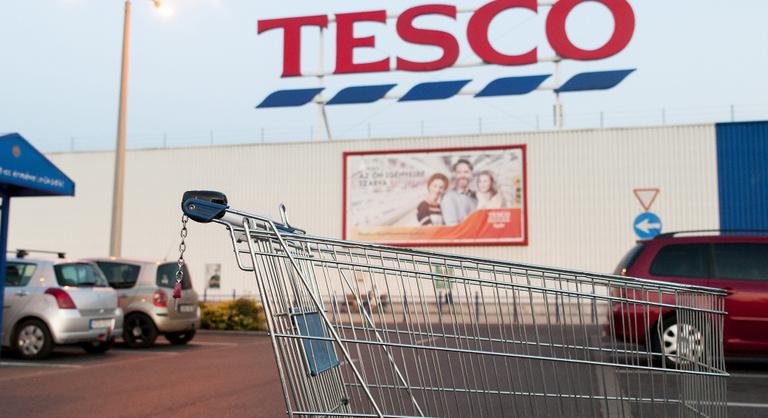 A Tesco is lépett, teljes a káosz a kölesgolyó-piacon