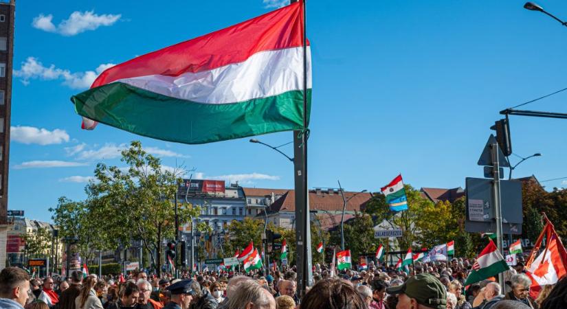 Megerősítette a Kormányzati Tájékoztatási Központ, hogy figyelmeztetést kaptak egy október 23-ra szerveződő fegyveres akcióról