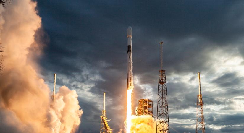 A SpaceX egy újabb 730 millió dolláros szerződéssel lett gazdagabb