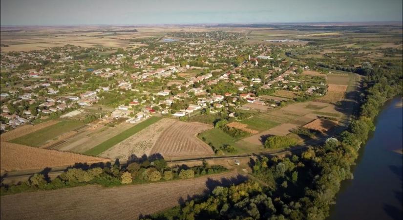 Tiszteletadás a forradalmároknak