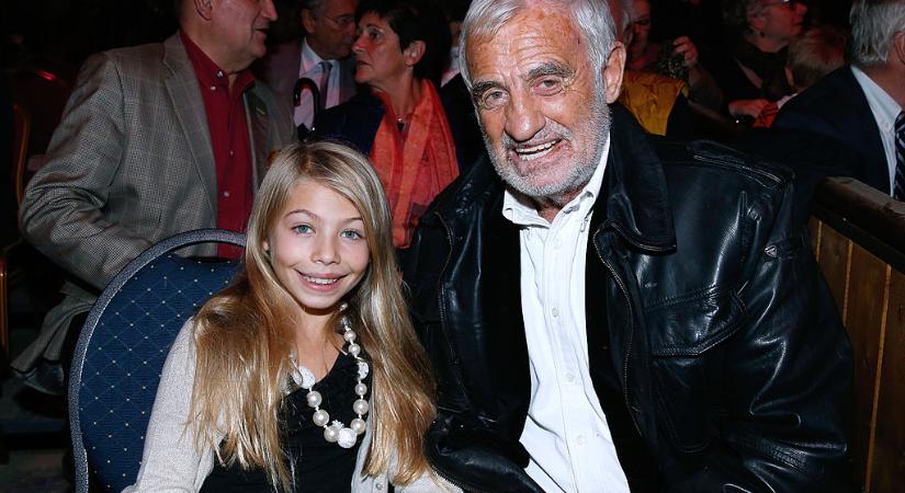 Gyönyörű nővé érett a legendás Jean-Paul Belmondo 21 éves lánya