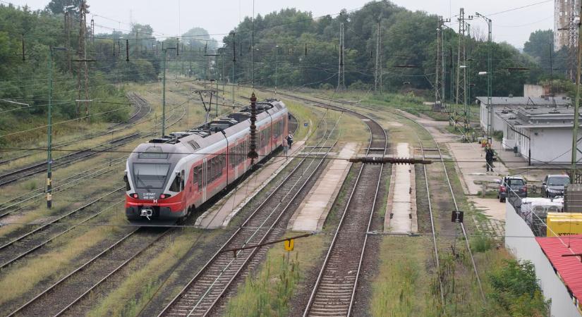 Ünnepi menetrend lesz érvényben a vasúton