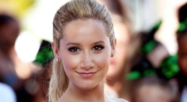 Irtó cuki! Ashley Tisdale a kislányával ment Taylor Swift koncertjére - videó!