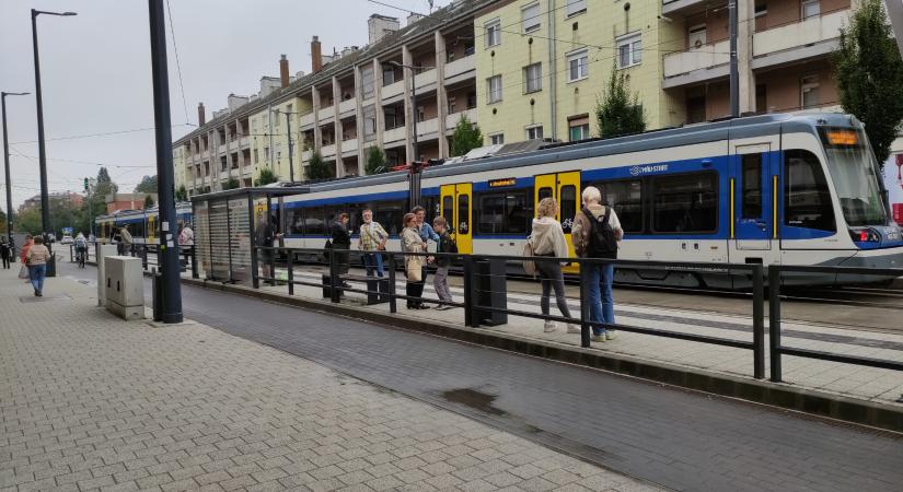 Holnap ünnepnap szerint járnak a vonatok