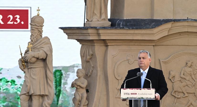 Orbán Viktort kínos teher nyomja az 1956-os nemzeti ünnepen