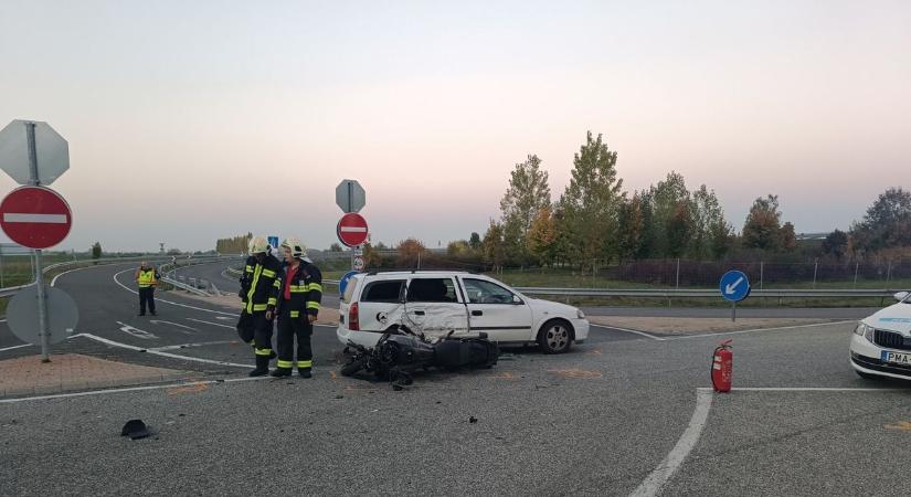 Mentőhelikoptert riasztottak a motoros baleset sérültjéhez