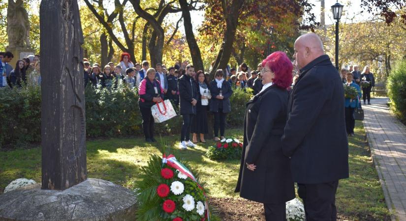 Tóthné Szabó Anita: a szabadság a kulcsszava az október 23-i ünnepnek