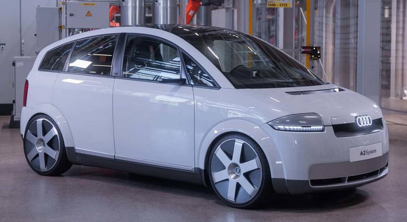 Az Audi elektromossá alakította a legmenőbb kisautóját, az A2-t