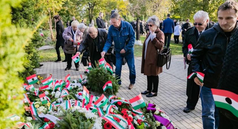 Ne hagyjuk feledésbe merülni hőseink tetteit! — képgalériával