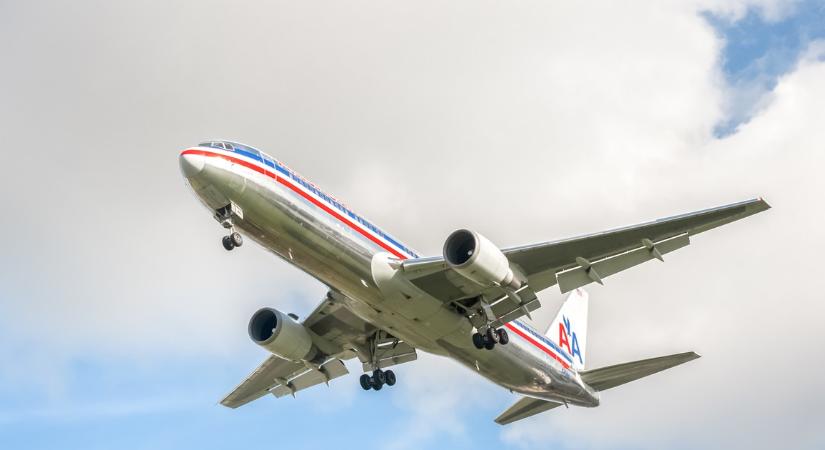 Hatalmas bírságot kapott az American Airlines, méltatlanul bántak a kerekesszékes utasokkal