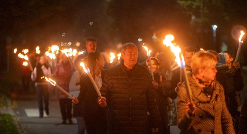 Emlékezzünk a bátorságra, a hősiességre