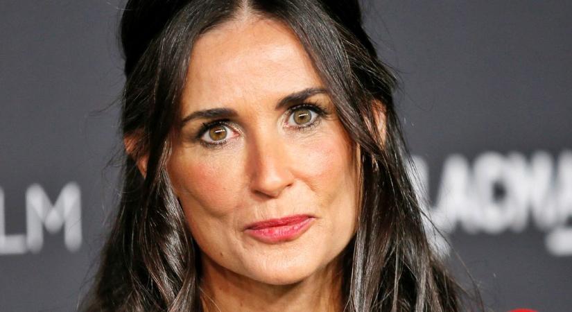 Demi Moore szomorú vallomása: az iskolában erőszakoskodtak vele, az apja pedig öngyilkos lett