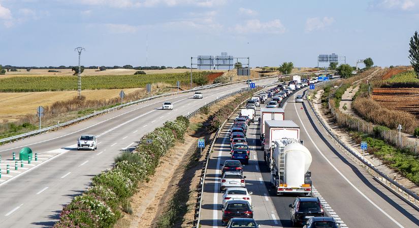 Halálos baleset történt az autópályán, leterelik a forgalmat a sztrádáról