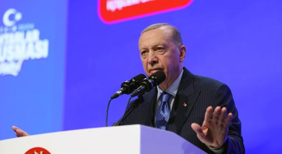 Erdogan elitélte a vadászgépgyárat ért terrortámadást, megbombáztatta a kurdokat