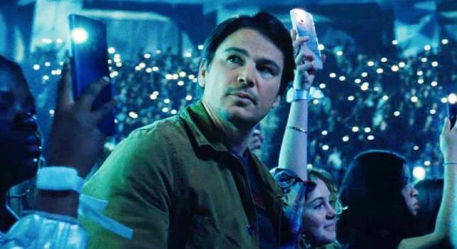 Holnap már a kanapéról streamelheted Josh Hartnett sorozatgyilkosos thrillerét