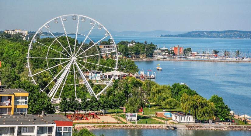 5,5 millió vendégéjszakával rekordévet zárt a Balaton térsége