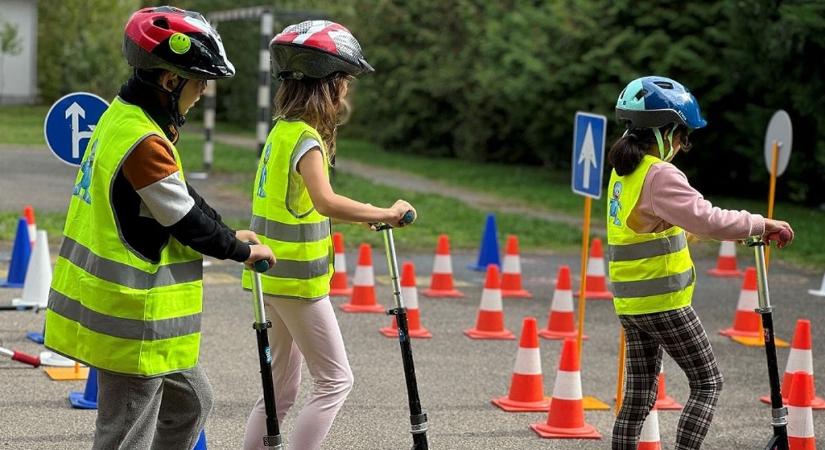 MobileKids: a Mercedes-Benz közlekedésbiztonsági programja gyerekeknek