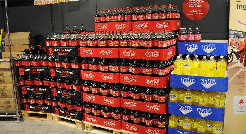 Nem csak a Fanta-ban lehetnek fémdarabok! - Több millió termékét hívja vissza a Coca-Cola