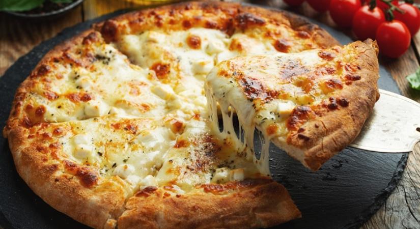 Pizzériára csapott le a rendőrség: hajmeresztő, milyen feltétet találtak az egyik finomságon