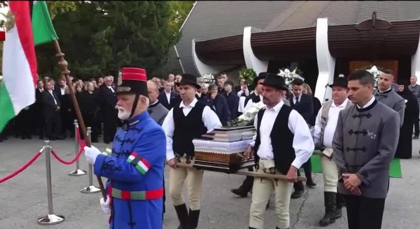 Eltemették Potápi Árpád János nemzetpolitikáért felelős államtitkárt  videó