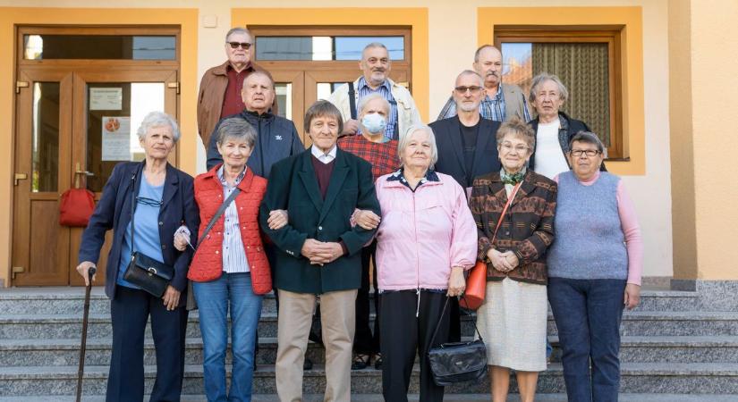 Szekszárdi, '56-os Babits-iskolások találkoztak