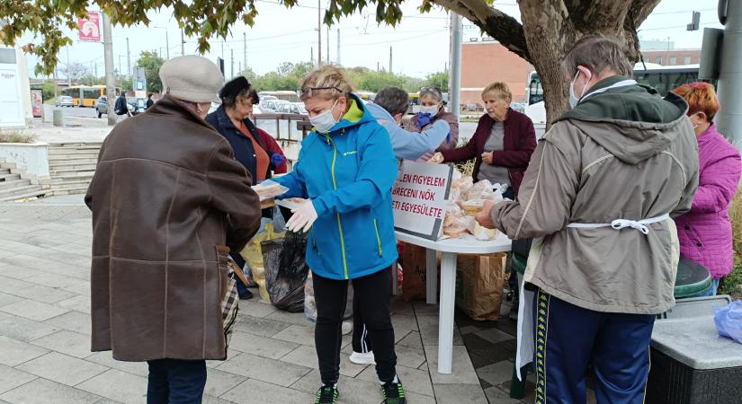 Megvendégelik a szegényeket Debrecenben