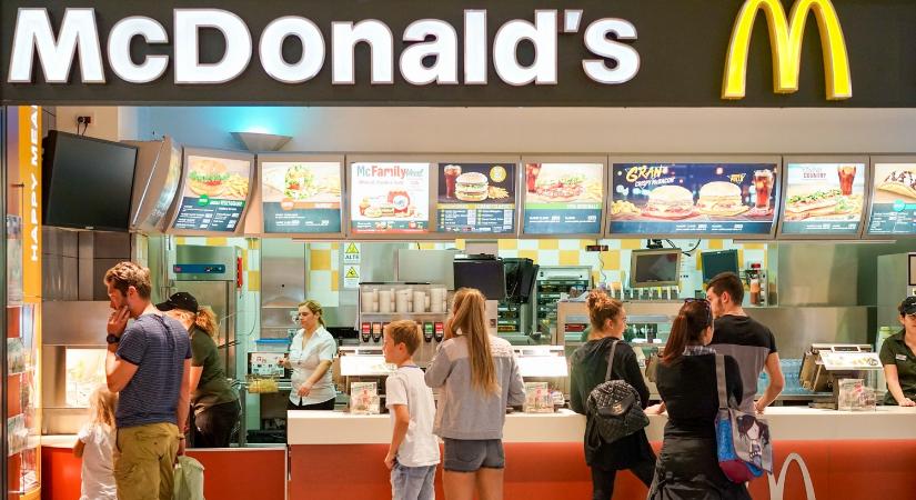 Fertőzött volt a McDonald's hamburgere - Ugrik a fertőzöttek száma