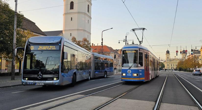 Ingyen tesztelhetik az utasok a DKV új buszát