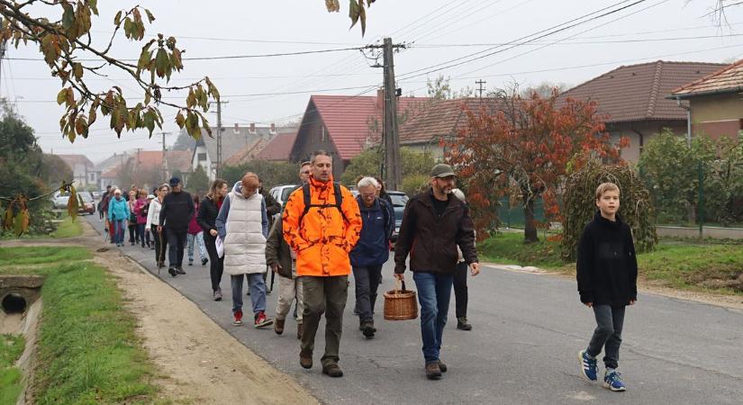 Emléktúra: Sziva Ferenc madarász, természetvédő emlékére szervezték