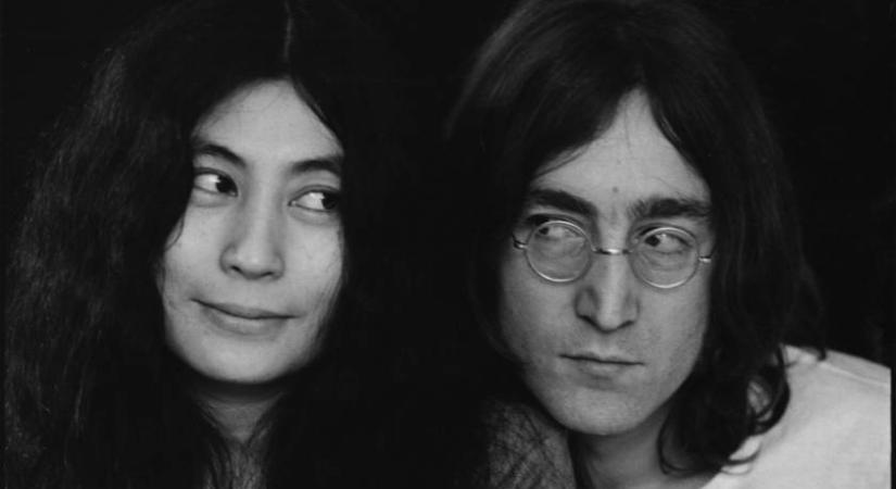 John Lennon egy másik nővel szexelt a felesége füle hallatára: Yoko Onónak ez volt a reakciója a megcsalásra