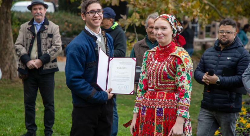 1100 éve Európában, 20 éve az unióban: hagyományaink őrzőit köszöntötték Tatán