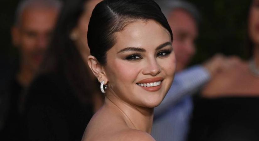 Így néz ki Selena Gomez smink nélkül: nagyon más, mint a színpadon és filmekben