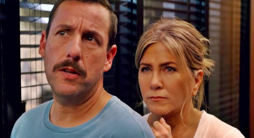 Adam Sandler meglepő dolgokat vallott be a Jennifer Anistonnal való közös csókjelenetükről