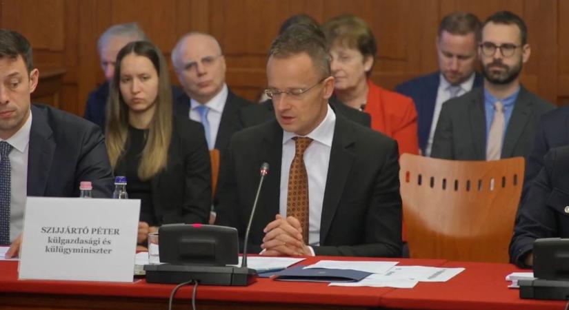 Szijjártó Péter: A kormány minden szükséges lépést megtesz a szlovák államnyelvhasználati törvény ügyében