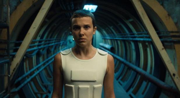 Millie Bobby Brown rettegett az egyik kollégájától a Stranger Things forgatásán