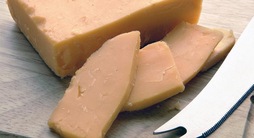 A nagy brit sajtrablás: 360 ezer euró értékű cheddar tűnt el