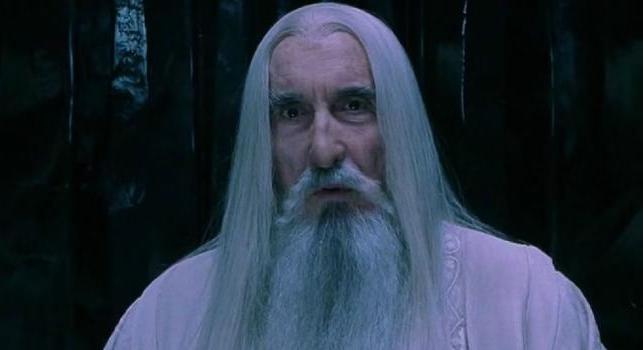 A halálának éjszakáján Sir Christopher Lee A Gyűrűk Urát nézte