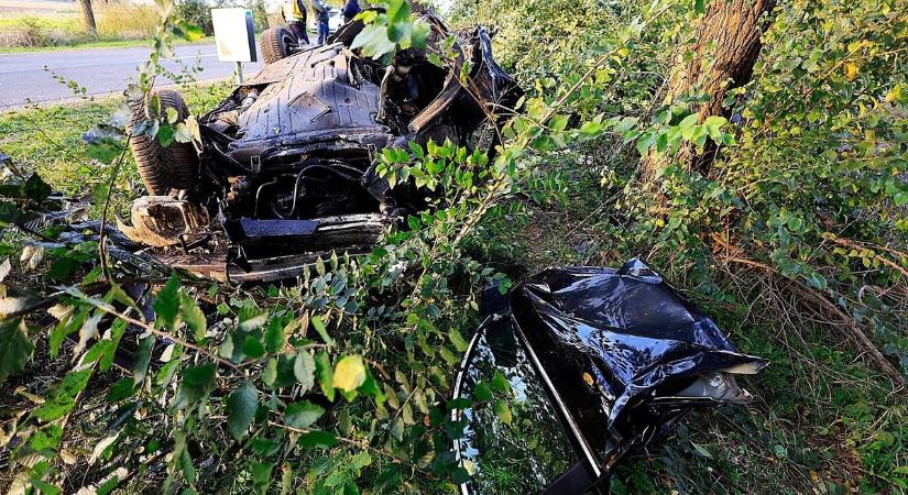 Árokba borult autó és halloweeni buli is érdekelte olvasóinkat