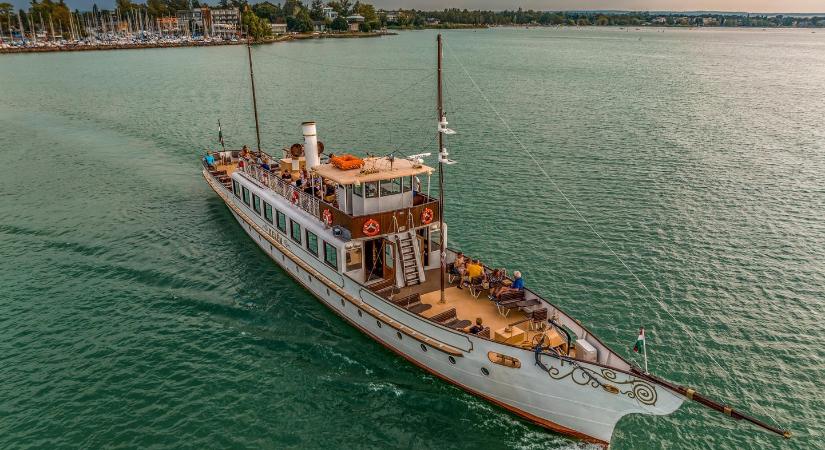 Így közlekednek a balatoni kompok ősszel a rekord nyár után