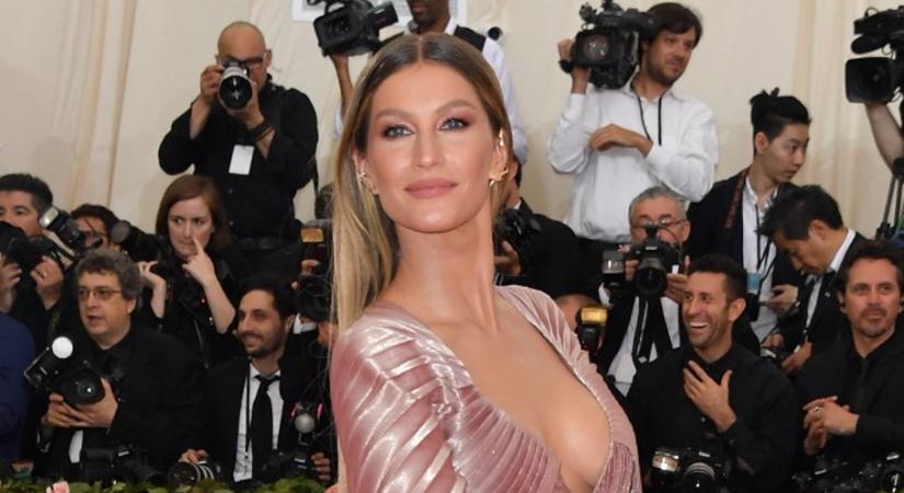 A harmadik gyermekével várandós a 44 éves Gisele Bündchen