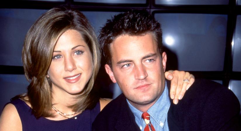 Jennifer Aniston szívfacsaró fotóval emlékezett meg Matthew Perry-ről