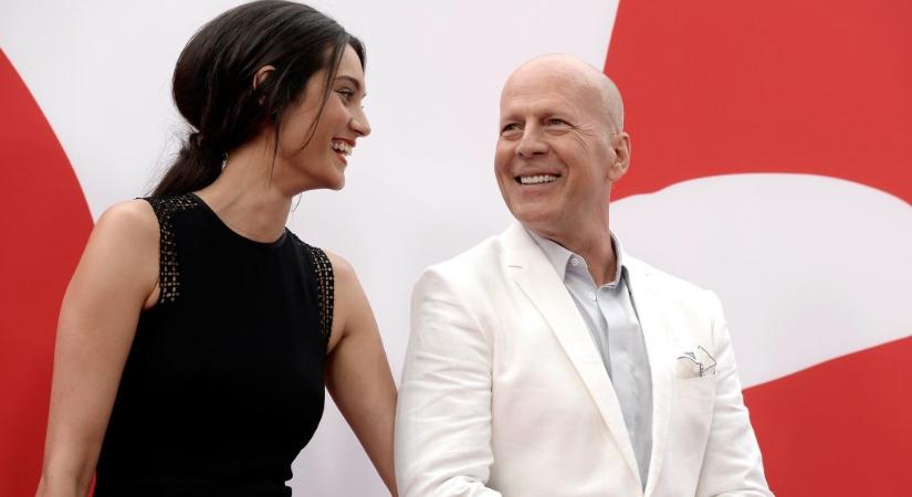 Bruce Willis felesége: A gyerekeink tudják, hogy apa már nem lesz jobban