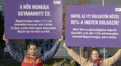 Mintha a nők mától nem kapnának fizetést – a Karmelitánál akciózott az Amnesty International