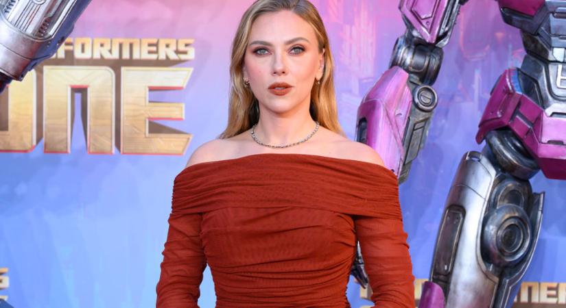 Scarlett Johansson hajkiegészítője a szezon legnagyobb trendje – Így használd te is!